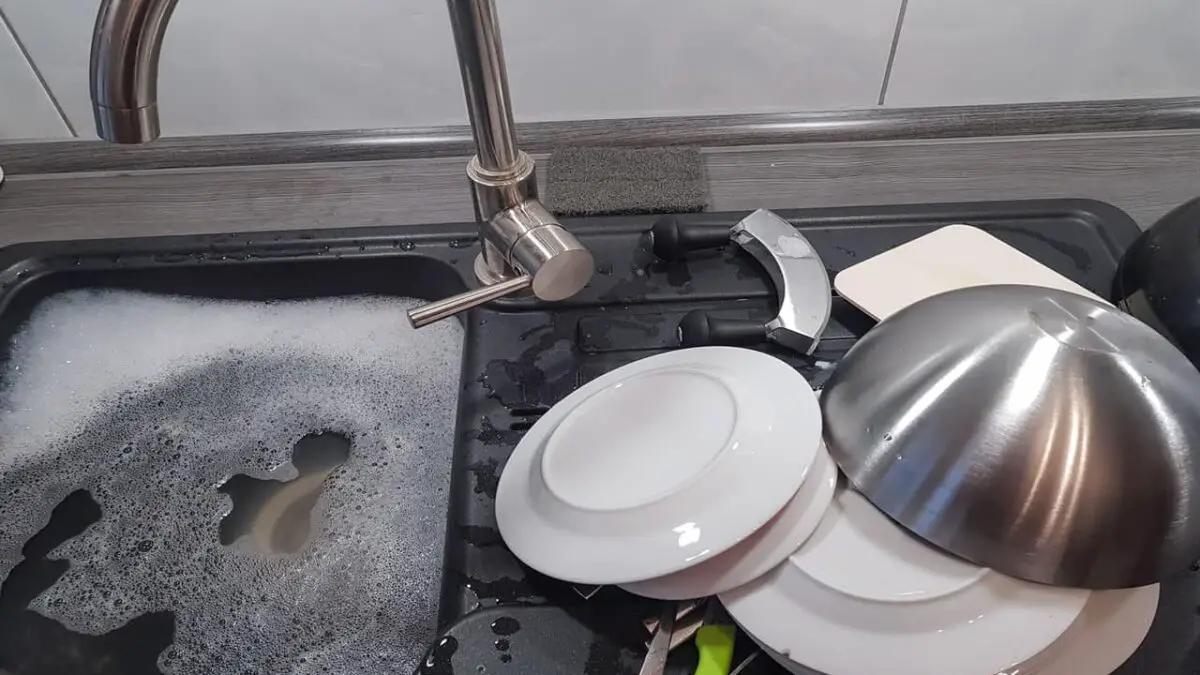 https://shinycleankitchen.com/wp-content/uploads/Best-Solution-for-Clogged-Drains-1200x675.jpg