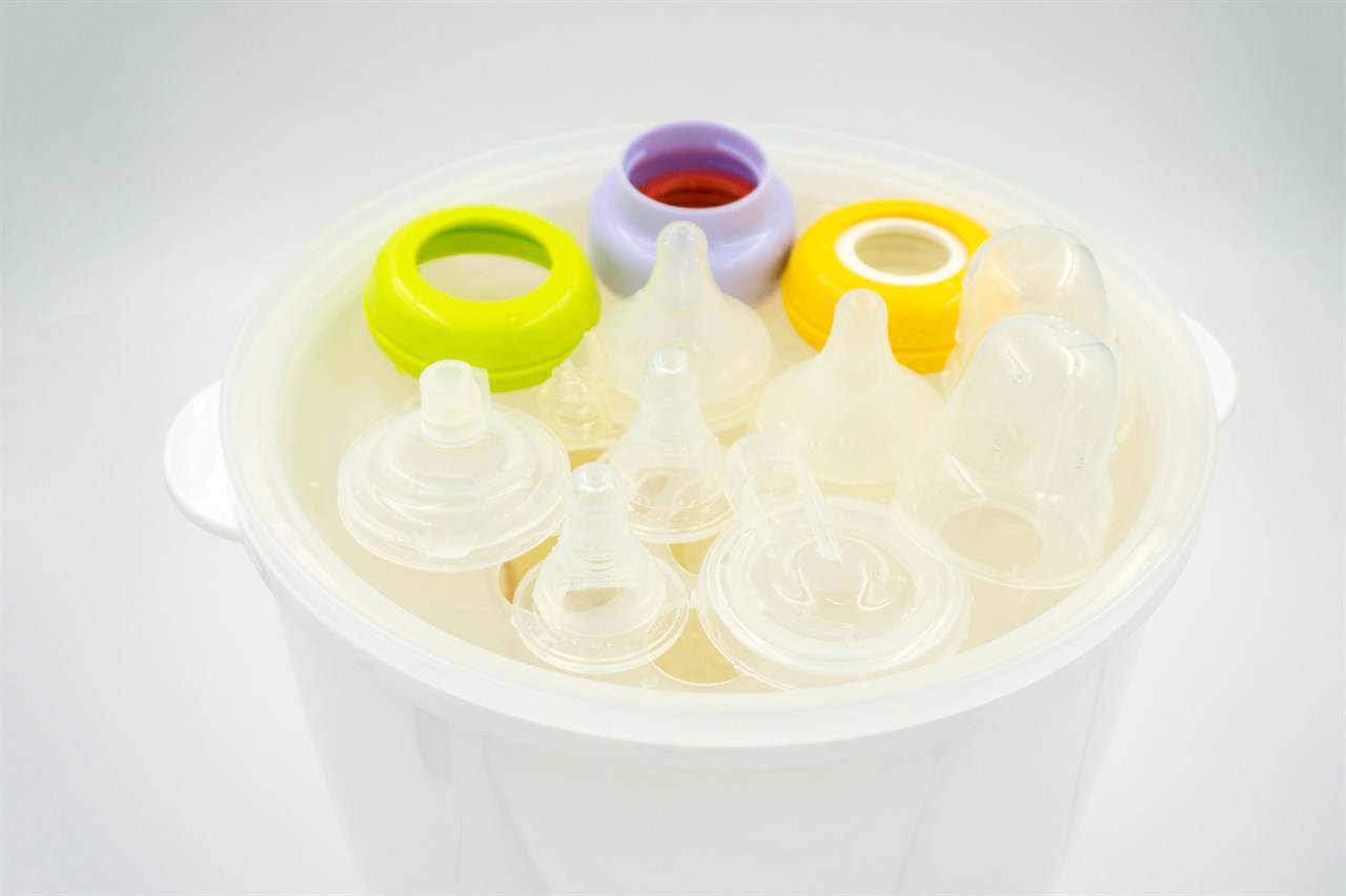 how-often-should-you-sterilize-baby-bottles-and-why-shiny-clean-kitchen