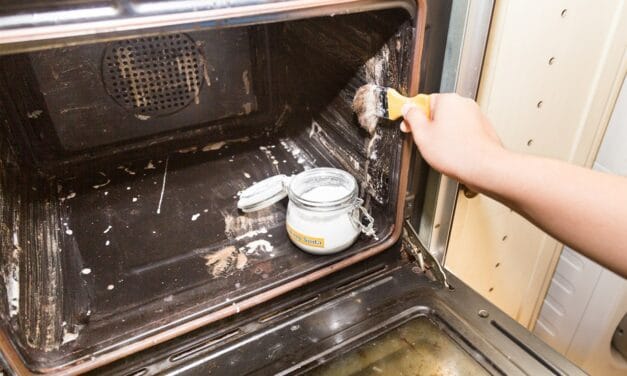 Quick and Easy Home Remedies to Clean an Oven