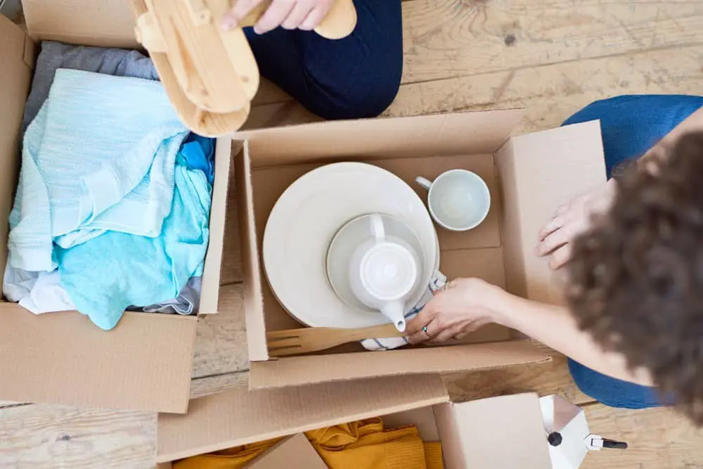 be carful when packing fragile dishes
