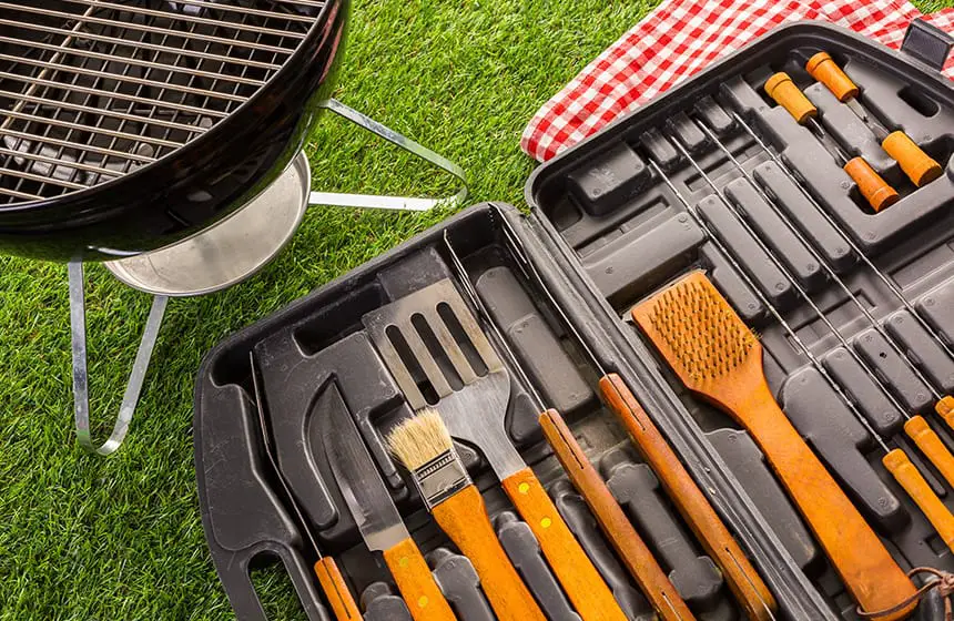 How to Clean Charcoal Grill Grates - Top 5 Products & Tips